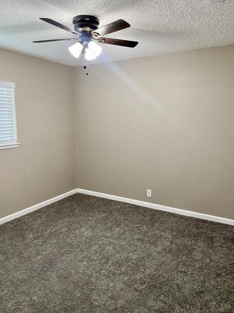 701 E Laurel Ave, Visalia, CA 93292 photo 17