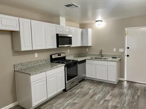701 E Laurel Ave, Visalia, CA 93292 photo 12