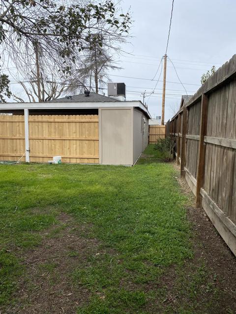 701 E Laurel Ave, Visalia, CA 93292 photo 19