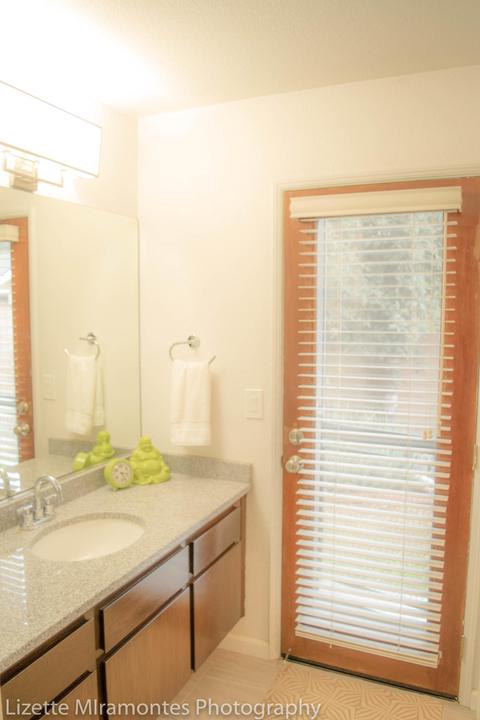 1338 E Castlecrest Ave, Visalia, CA 93292 photo 11