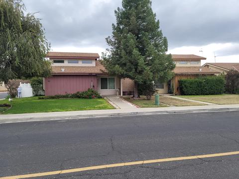 1474 E North Way, Dinuba, CA 93618 photo 1