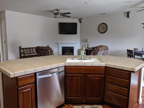 4211 E Cambridge Ave, Visalia, CA 93292 photo 12