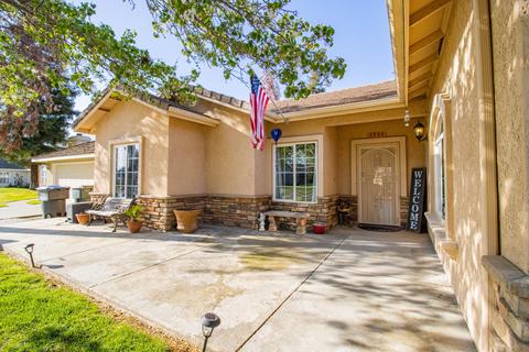 2934 E Pershing Ct, Visalia, CA 93292 photo 3