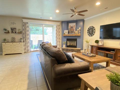 3413 E Grove Ave, Visalia, CA 93292 photo 14