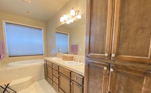 3413 E Grove Ave, Visalia, CA 93292 photo 28