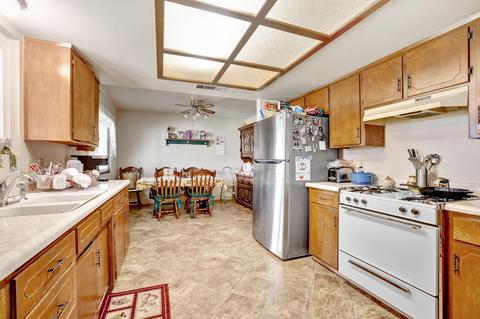 1186 W Marinette Ave, Exeter, CA 93221 photo 6
