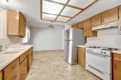 1186 W Marinette Ave, Exeter, CA 93221 photo 7