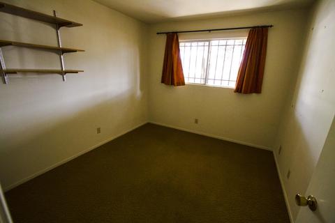3241 E Westcott Ave, Visalia, CA 93292 photo 18