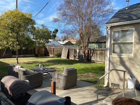 859 E Apricot Ave, Tulare, CA 93274 photo 4