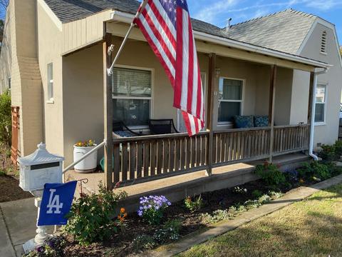 859 E Apricot Ave, Tulare, CA 93274 photo 2