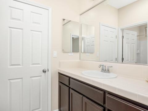 1038 Nation Way, Lemoore, CA 93245 photo 10