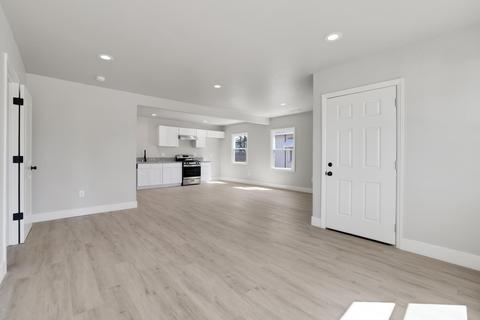 1000 3rd St, Bakersfield, CA 93304 photo 4