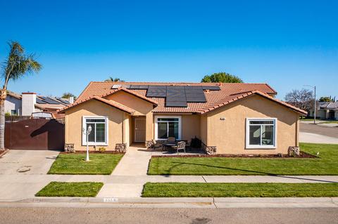 930 Shady St, Lemoore, CA 93245 photo 1
