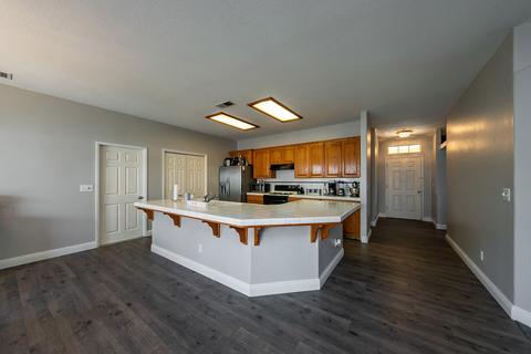 930 Shady St, Lemoore, CA 93245 photo 9