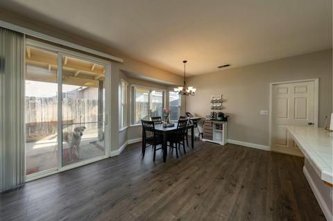 930 Shady St, Lemoore, CA 93245 photo 8