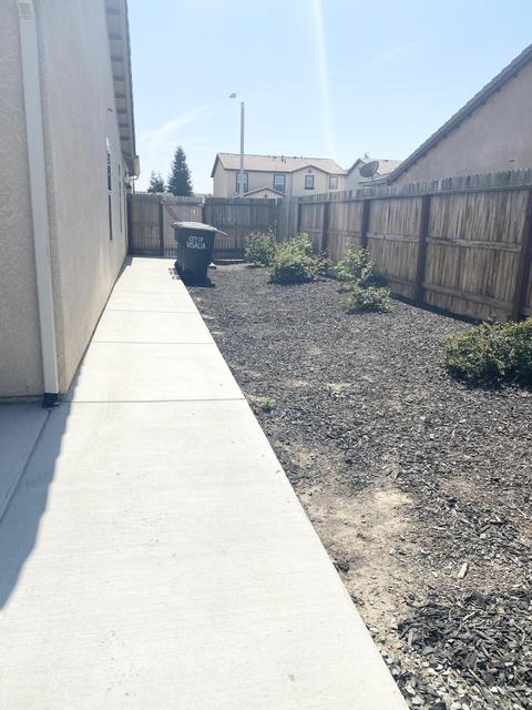 248 E Dove Ave, Visalia, CA 93291 photo 11