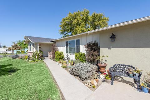 562 E Terrace Ave, Tulare, CA 93274 photo 7