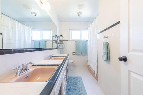 562 E Terrace Ave, Tulare, CA 93274 photo 38