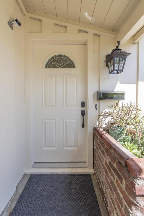 562 E Terrace Ave, Tulare, CA 93274 photo 9