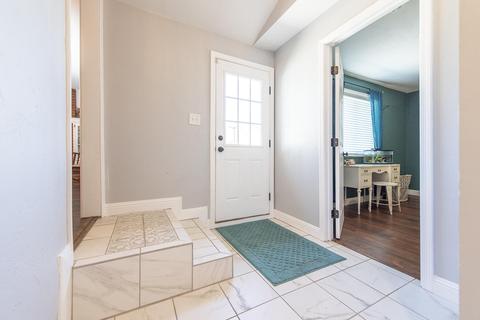 562 E Terrace Ave, Tulare, CA 93274 photo 45