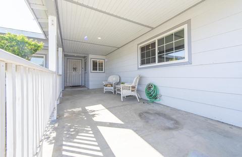 1937 E Alpine Ave, Tulare, CA 93274 photo 4