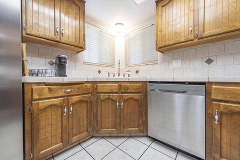 1937 E Alpine Ave, Tulare, CA 93274 photo 14