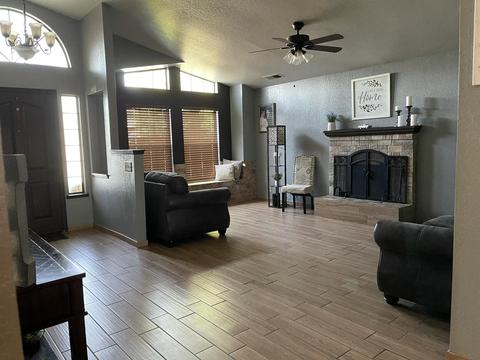 1187 E Fairview Ave, Tulare, CA 93274 photo 5