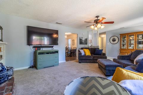 305 Plum Dr, Exeter, CA 93221 photo 7