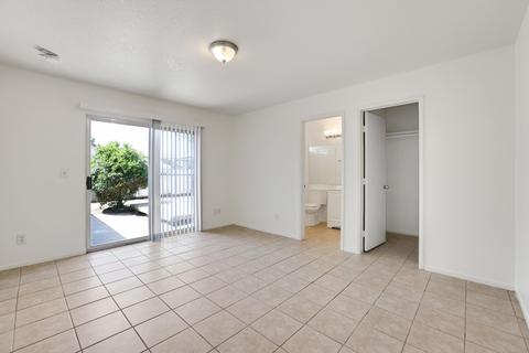 1922 E Douglas Ave, Visalia, CA 93292 photo 14