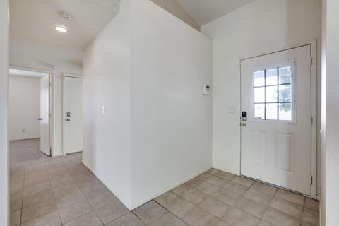 1922 E Douglas Ave, Visalia, CA 93292 photo 6
