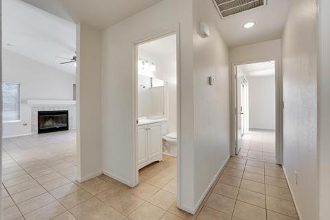 1922 E Douglas Ave, Visalia, CA 93292 photo 19