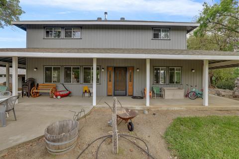 33785 Globe Dr, Springville, CA 93265 photo 2