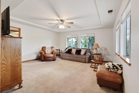 33785 Globe Dr, Springville, CA 93265 photo 6