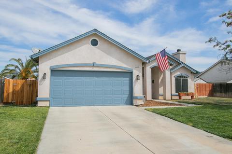 1462 Fir St, Lemoore, CA 93245 photo 3