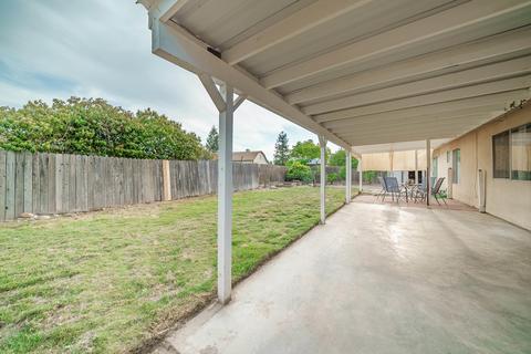 1315 E Carmelo Ave, Tulare, CA 93274 photo 17