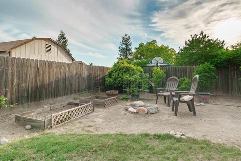 1315 E Carmelo Ave, Tulare, CA 93274 photo 16