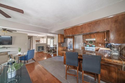 1315 E Carmelo Ave, Tulare, CA 93274 photo 6
