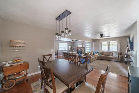1315 E Carmelo Ave, Tulare, CA 93274 photo 12