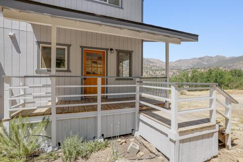 42504 Sierra Dr, Three Rivers, CA 93271 photo 5