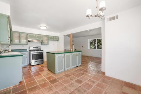 42504 Sierra Dr, Three Rivers, CA 93271 photo 11