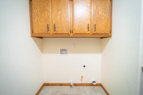 401 E Lois Ave, Tulare, CA 93274 photo 25
