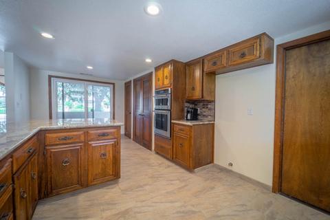 401 E Lois Ave, Tulare, CA 93274 photo 12