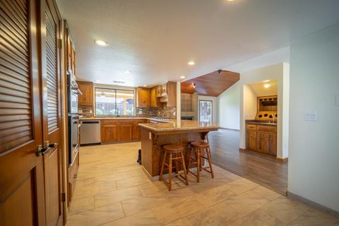 401 E Lois Ave, Tulare, CA 93274 photo 11