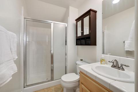 128 E Reese Ave, Visalia, CA 93277 photo 24