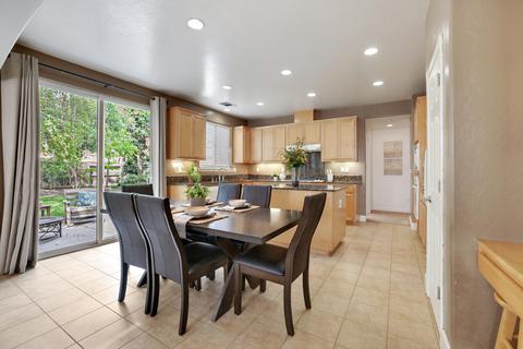 128 E Reese Ave, Visalia, CA 93277 photo 17