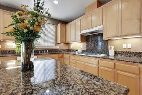 128 E Reese Ave, Visalia, CA 93277 photo 23