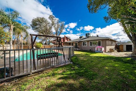 884 Cedar Ln, Lemoore, CA 93245 photo 32