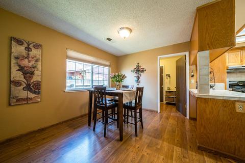 884 Cedar Ln, Lemoore, CA 93245 photo 7
