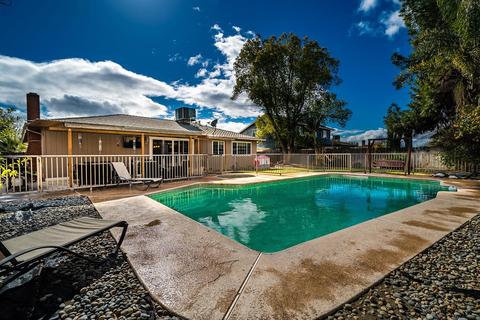 884 Cedar Ln, Lemoore, CA 93245 photo 27