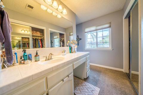 884 Cedar Ln, Lemoore, CA 93245 photo 22
